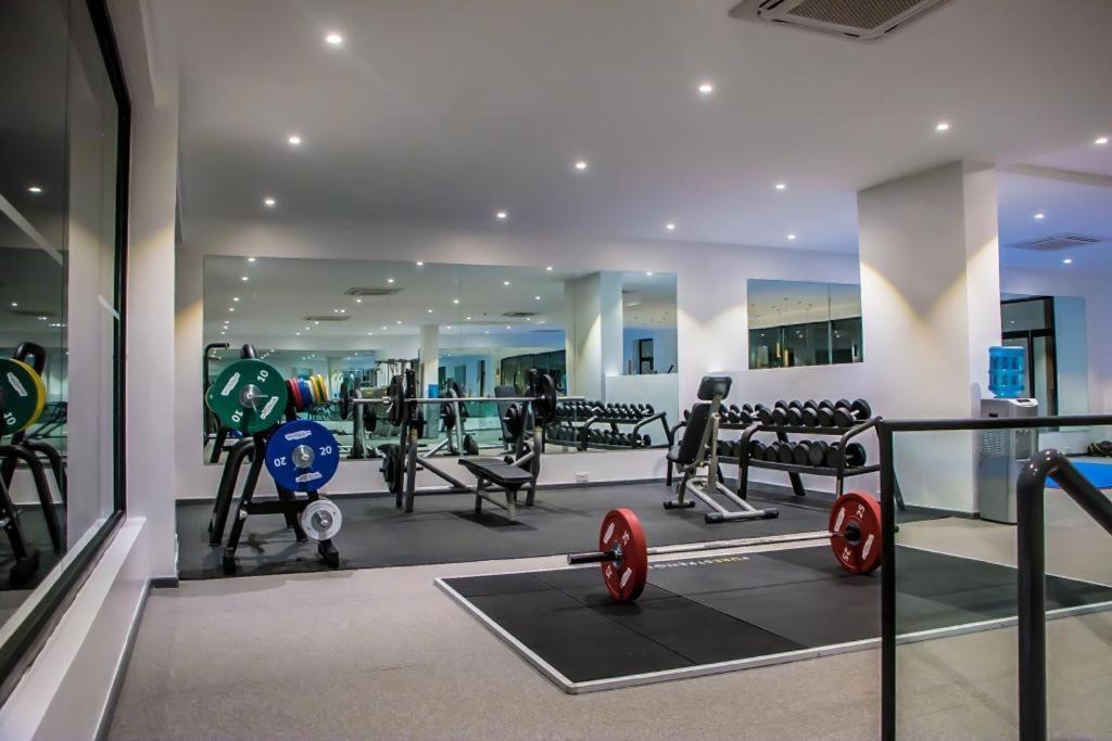 Embassy Gardens Luxury Suites Cpg 아크라 외부 사진