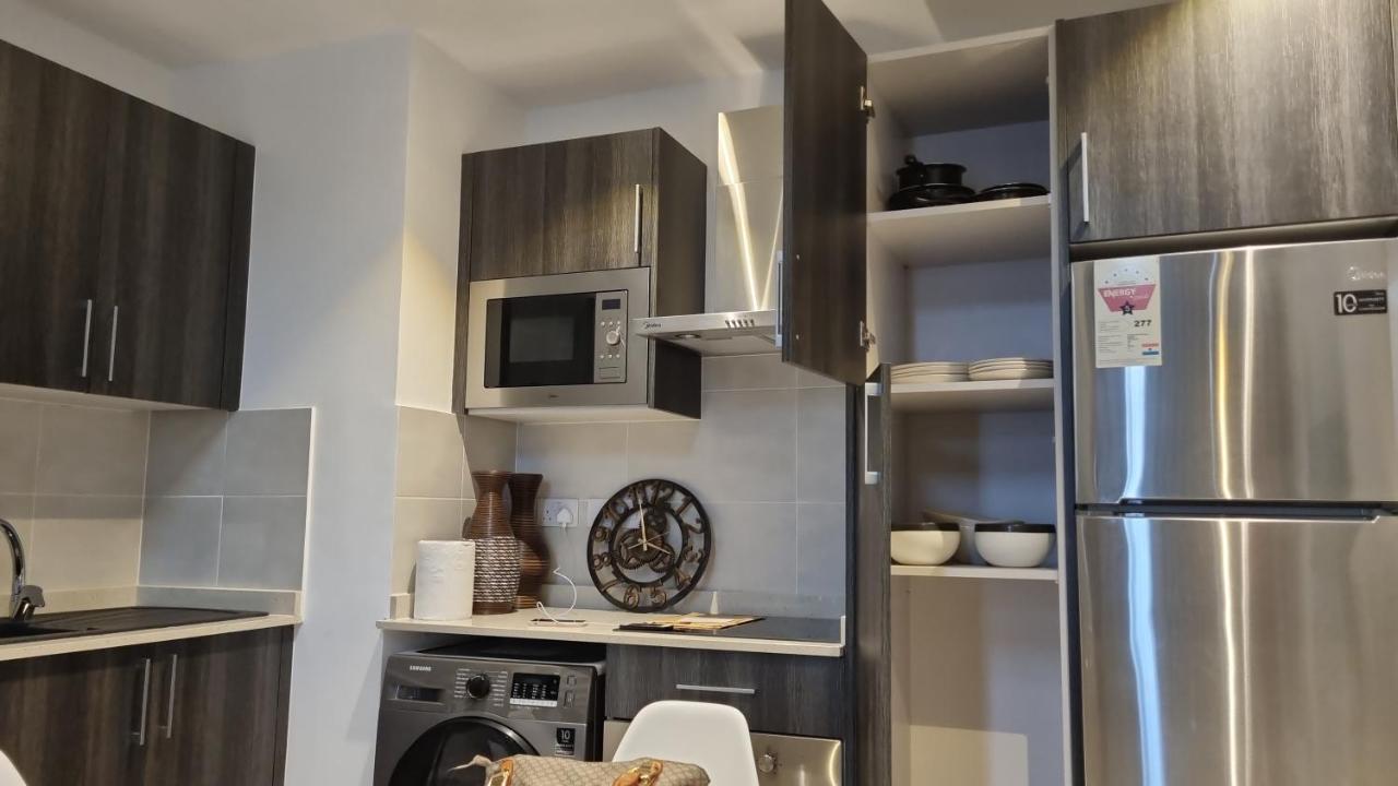 Embassy Gardens Luxury Suites Cpg 아크라 외부 사진
