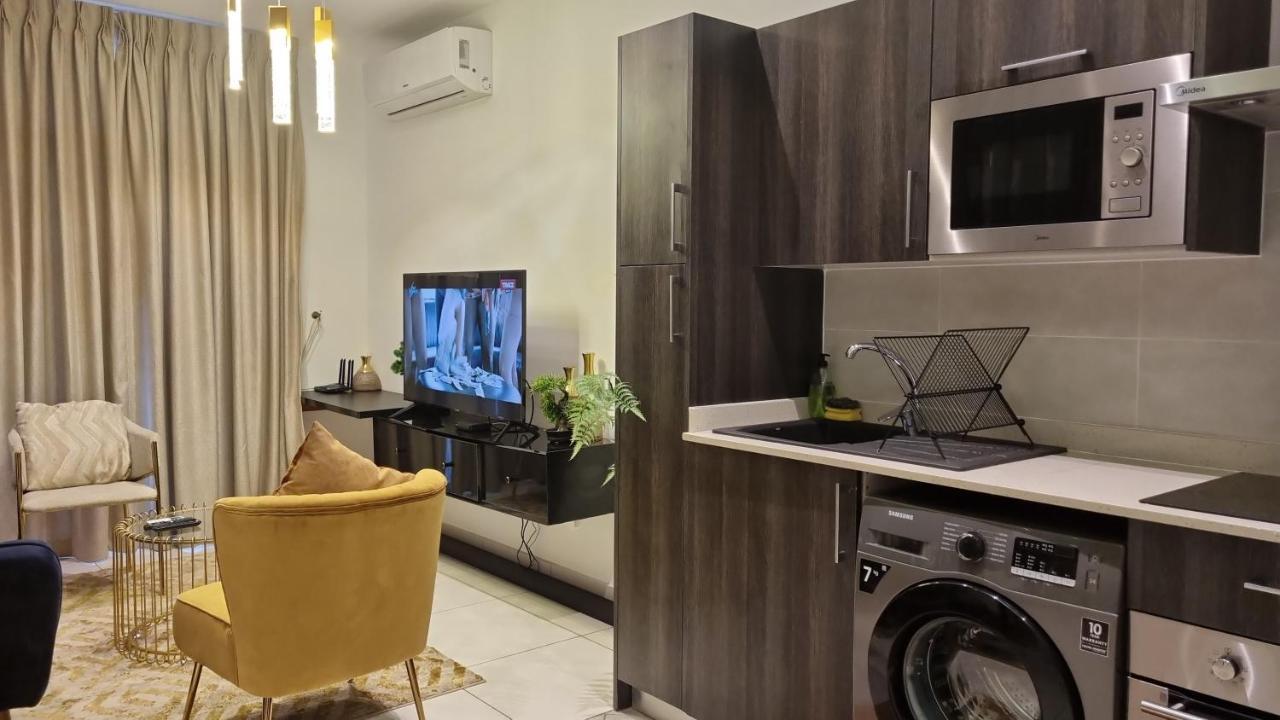 Embassy Gardens Luxury Suites Cpg 아크라 외부 사진