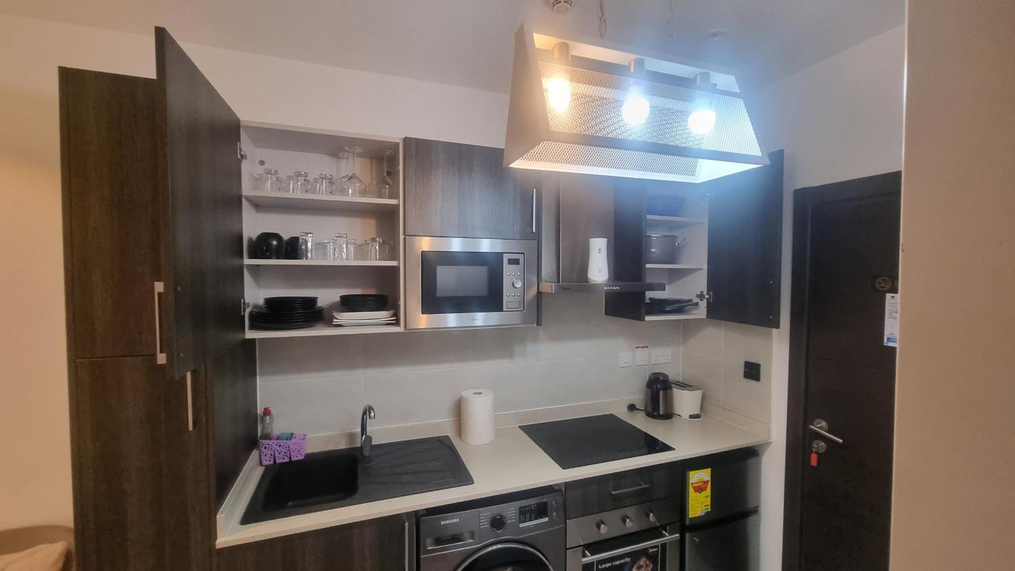 Embassy Gardens Luxury Suites Cpg 아크라 외부 사진
