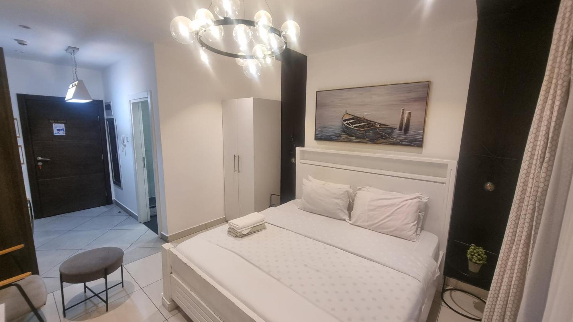 Embassy Gardens Luxury Suites Cpg 아크라 외부 사진