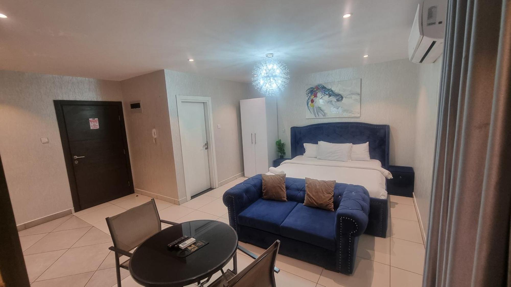Embassy Gardens Luxury Suites Cpg 아크라 외부 사진