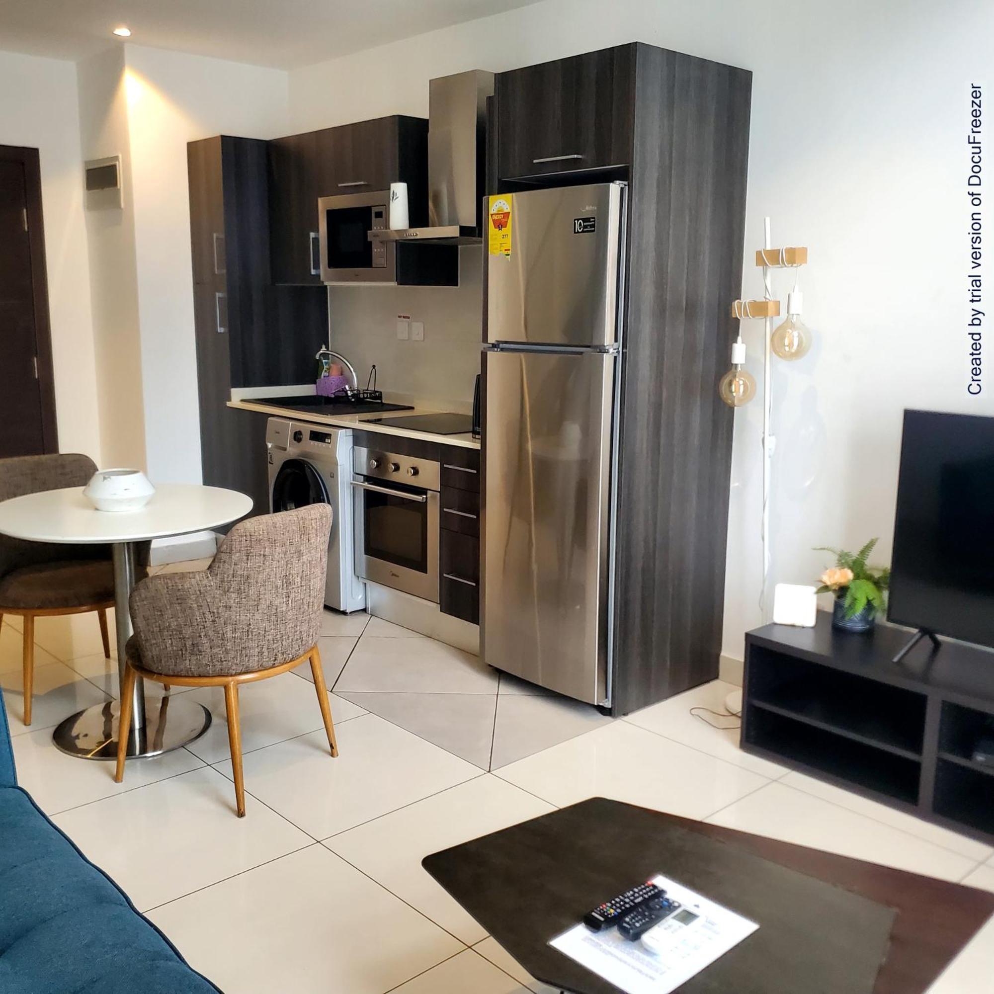 Embassy Gardens Luxury Suites Cpg 아크라 외부 사진