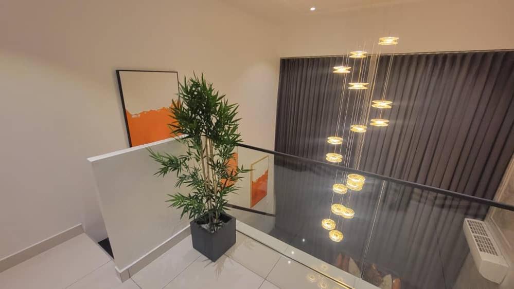 Embassy Gardens Luxury Suites Cpg 아크라 외부 사진