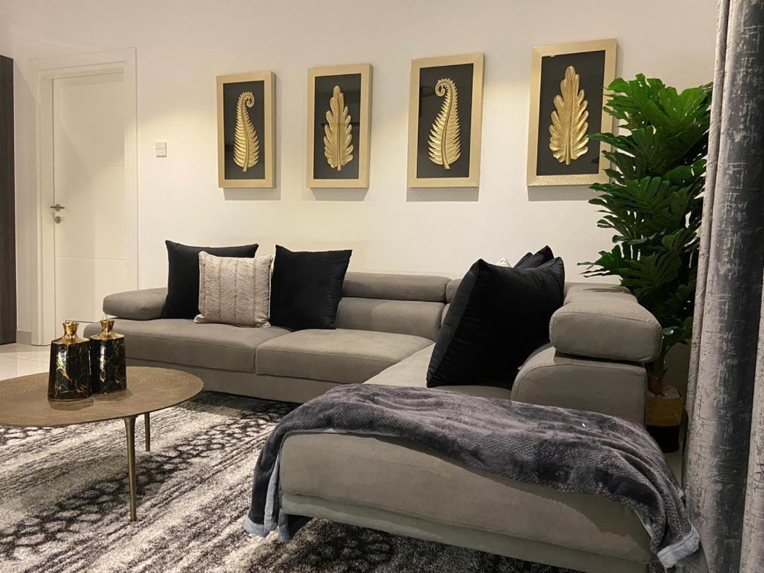 Embassy Gardens Luxury Suites Cpg 아크라 외부 사진